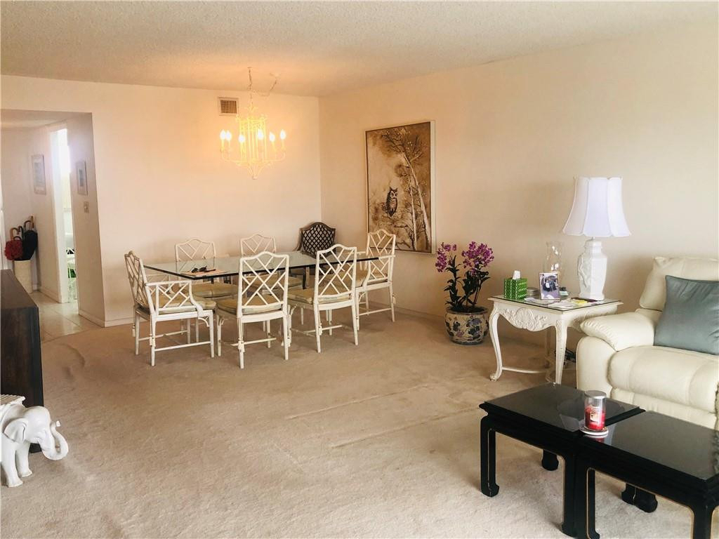 1523 E Hillsboro Boulevard - Photo 44