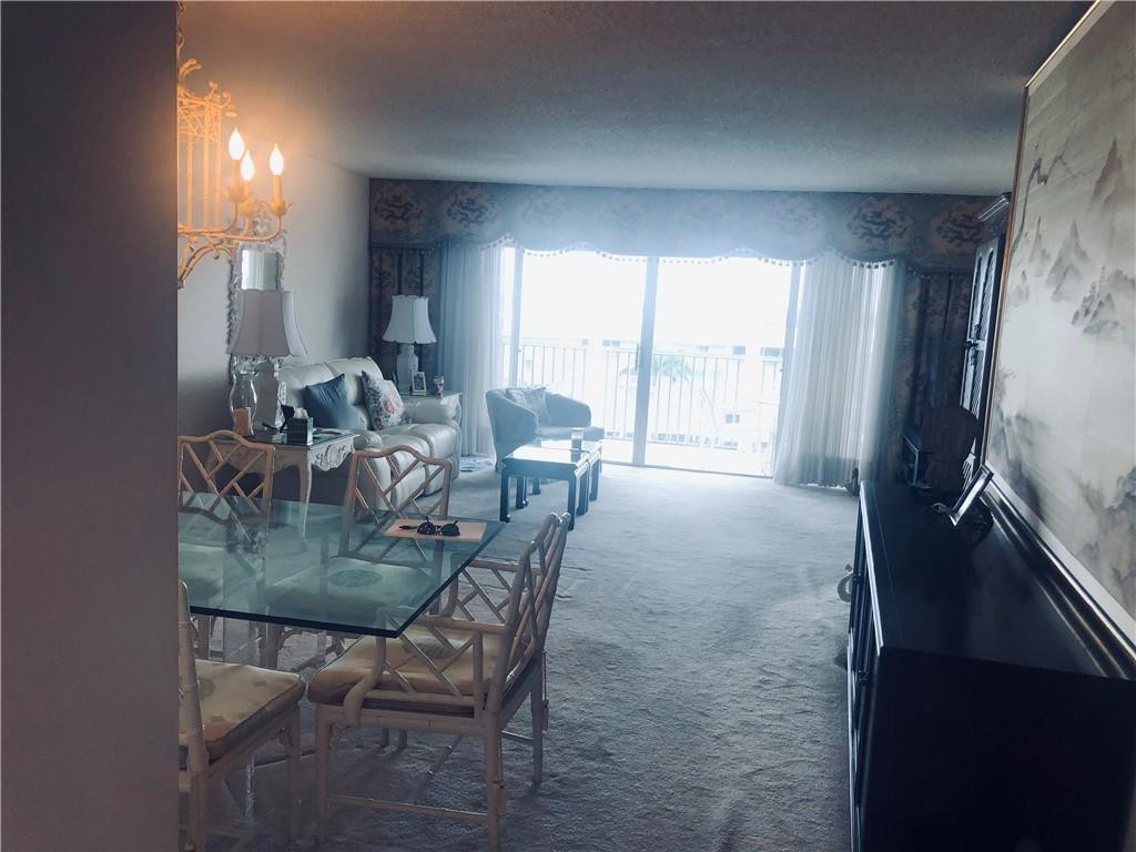 1523 E Hillsboro Boulevard - Photo 76