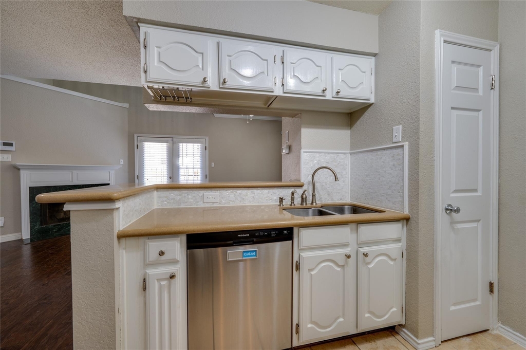 14333 Preston Road - Photo 12