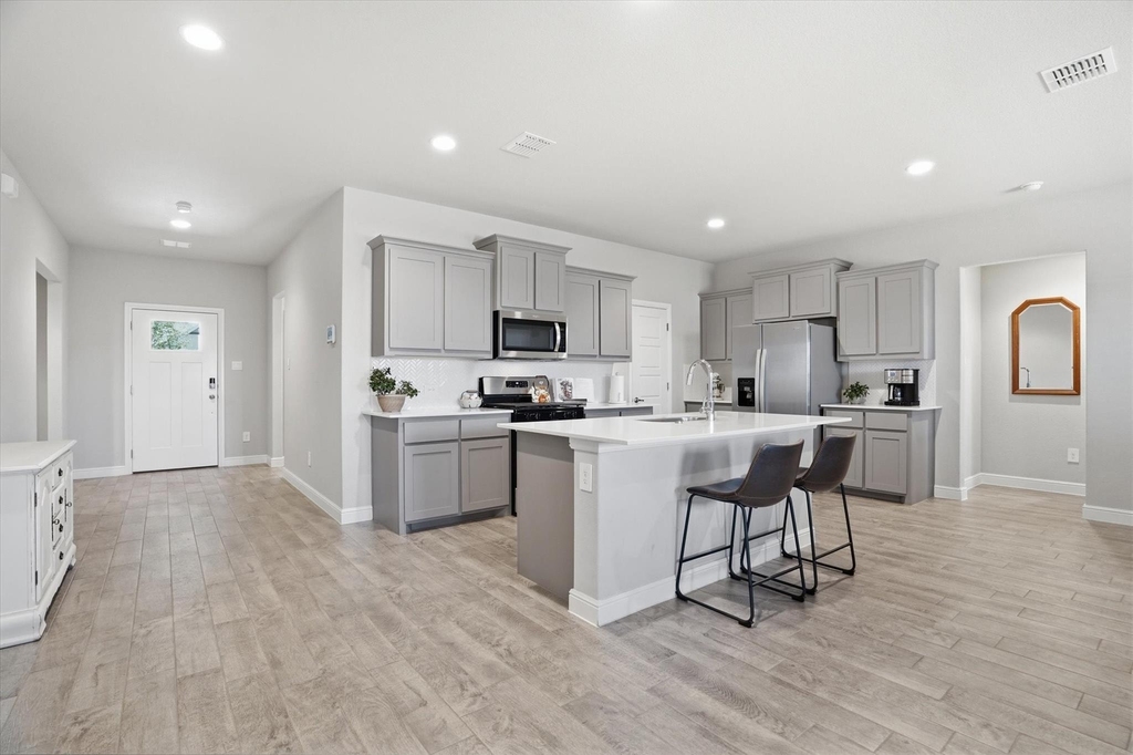 4028 Cornerstone Circle - Photo 4