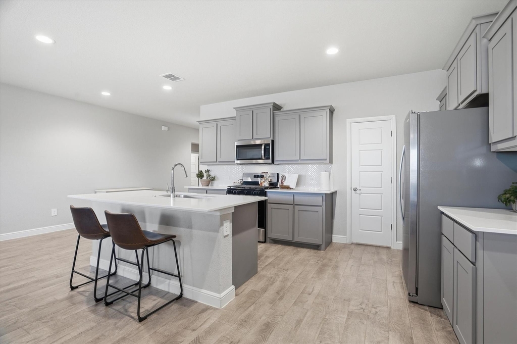 4028 Cornerstone Circle - Photo 5