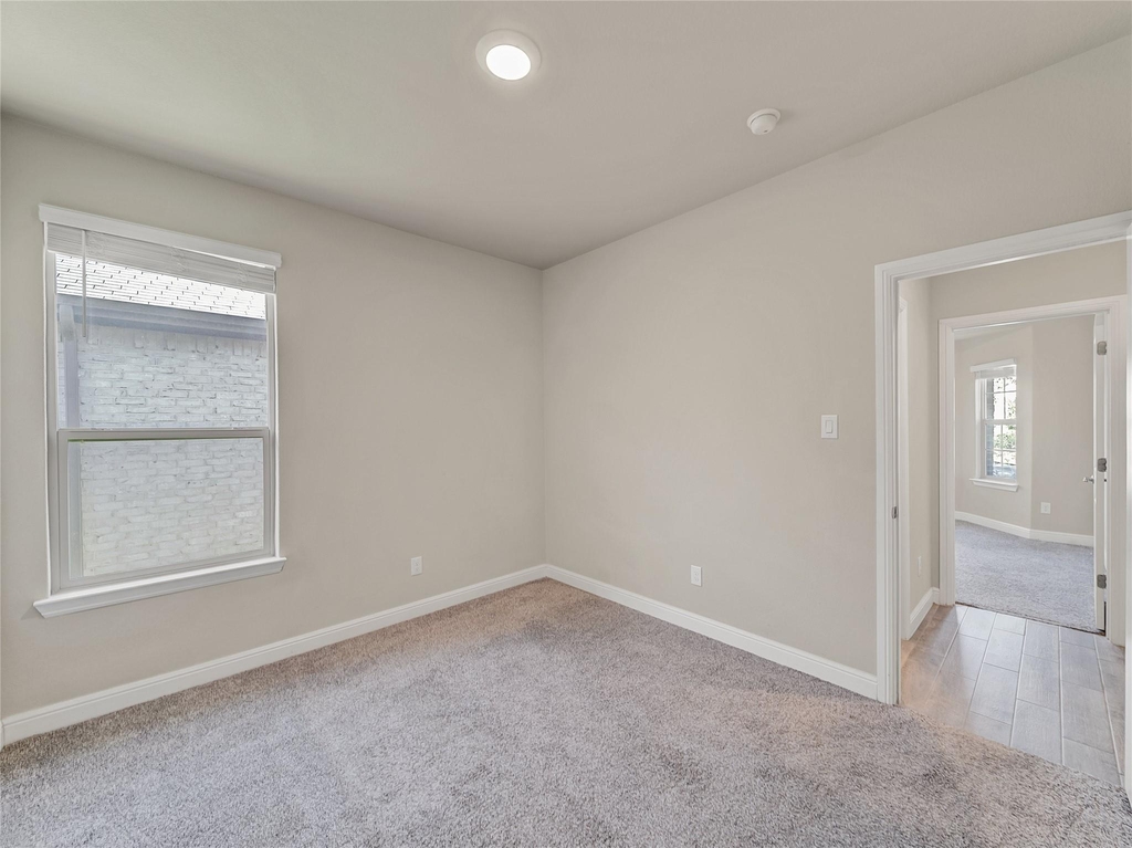 15816 Farringdon Street - Photo 28