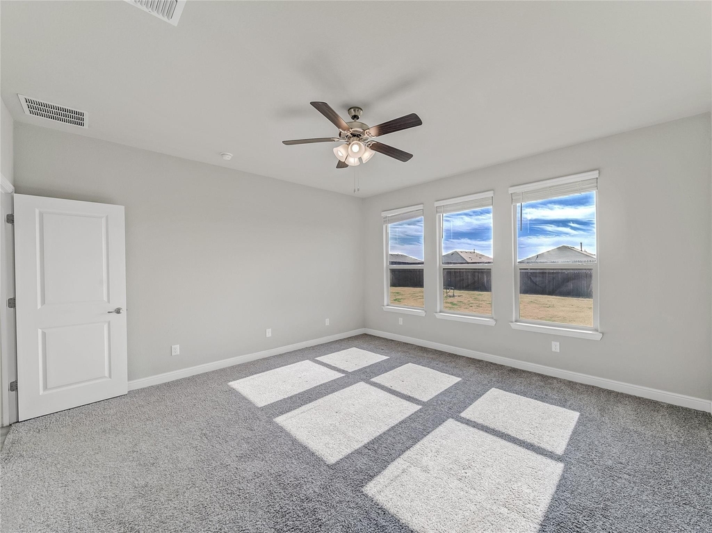15816 Farringdon Street - Photo 17