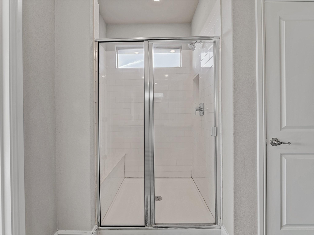15816 Farringdon Street - Photo 19