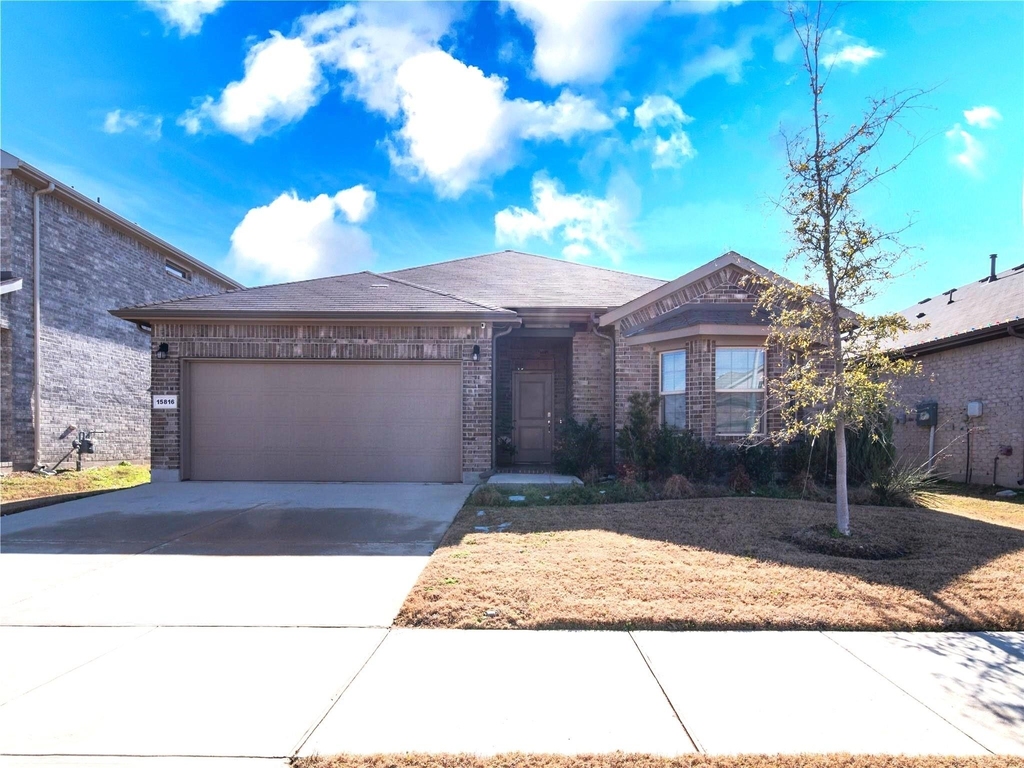 15816 Farringdon Street - Photo 0