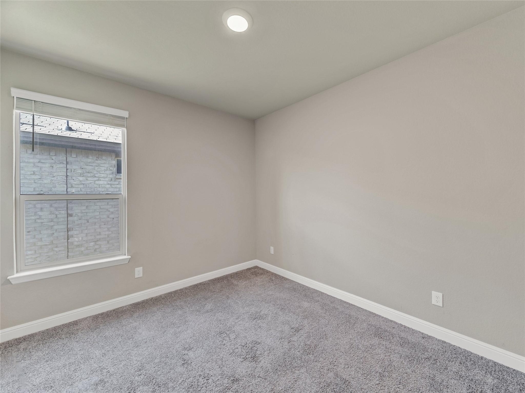 15816 Farringdon Street - Photo 31