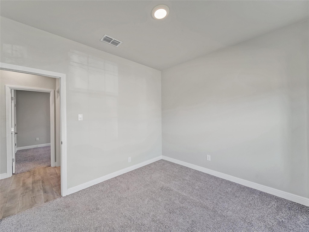 15816 Farringdon Street - Photo 24