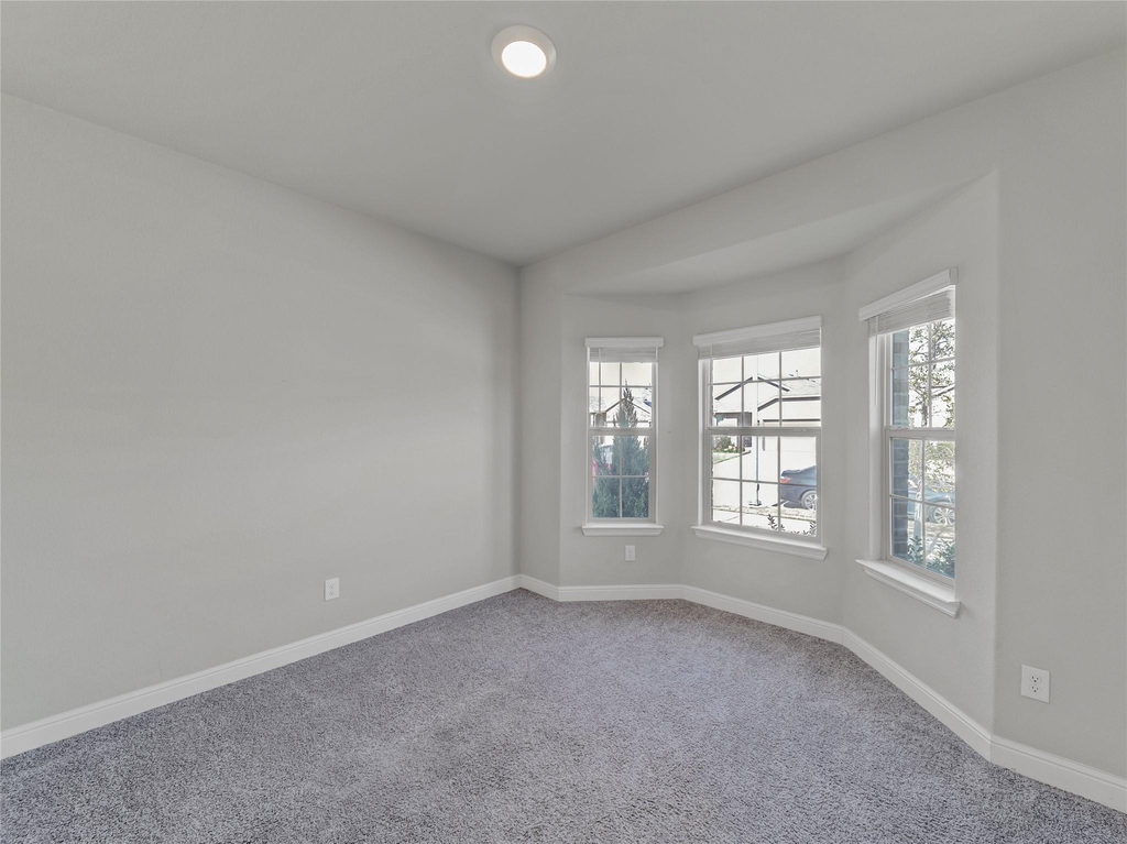 15816 Farringdon Street - Photo 23