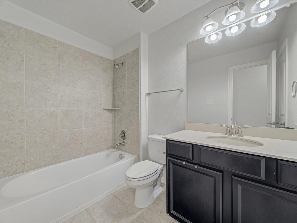 419 Aylesbury Drive - Photo 14