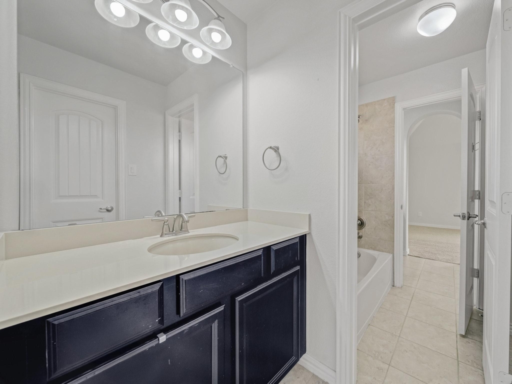 419 Aylesbury Drive - Photo 13
