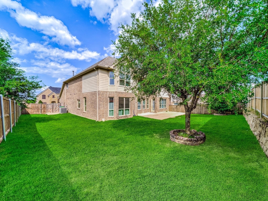419 Aylesbury Drive - Photo 35