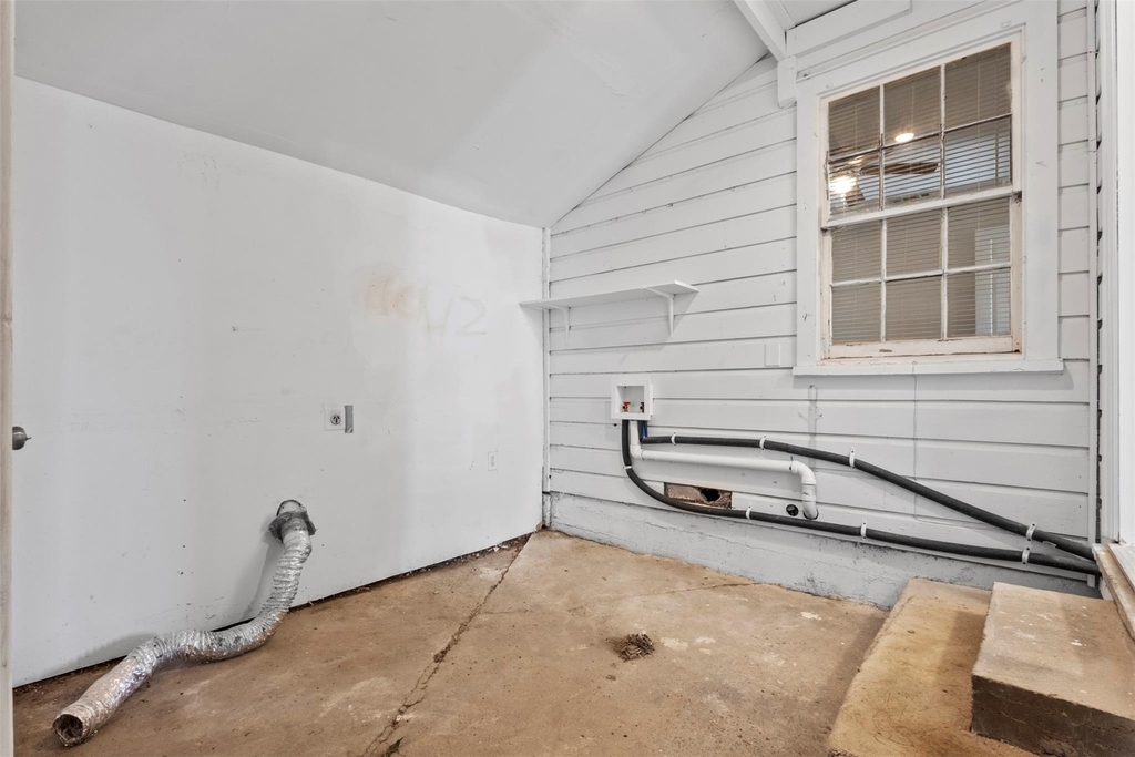 838 Dalworth Street - Photo 11
