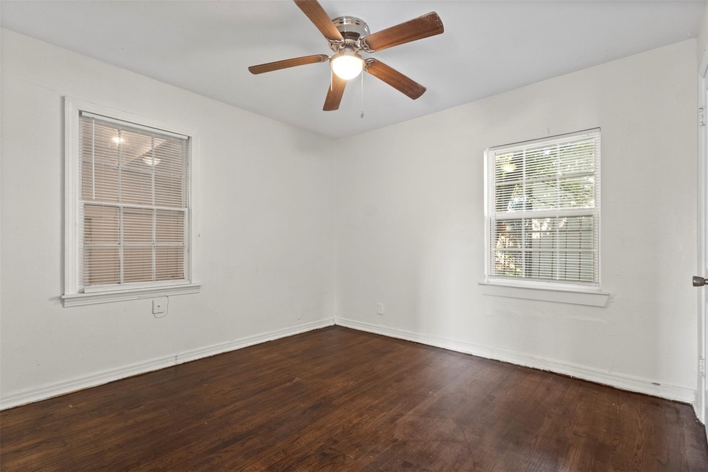 838 Dalworth Street - Photo 10