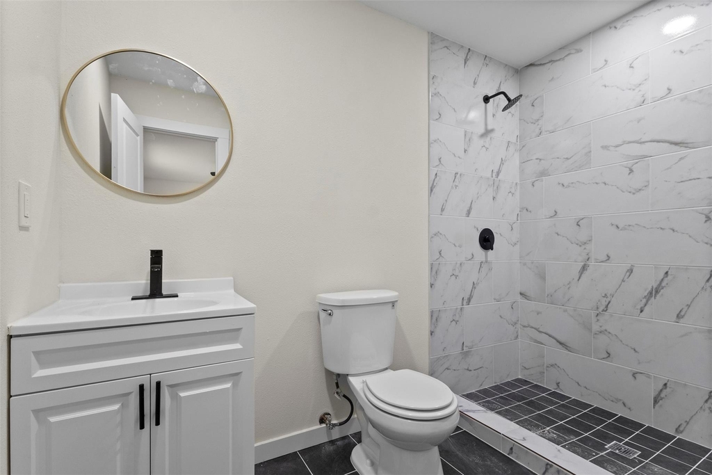 838 Dalworth Street - Photo 7
