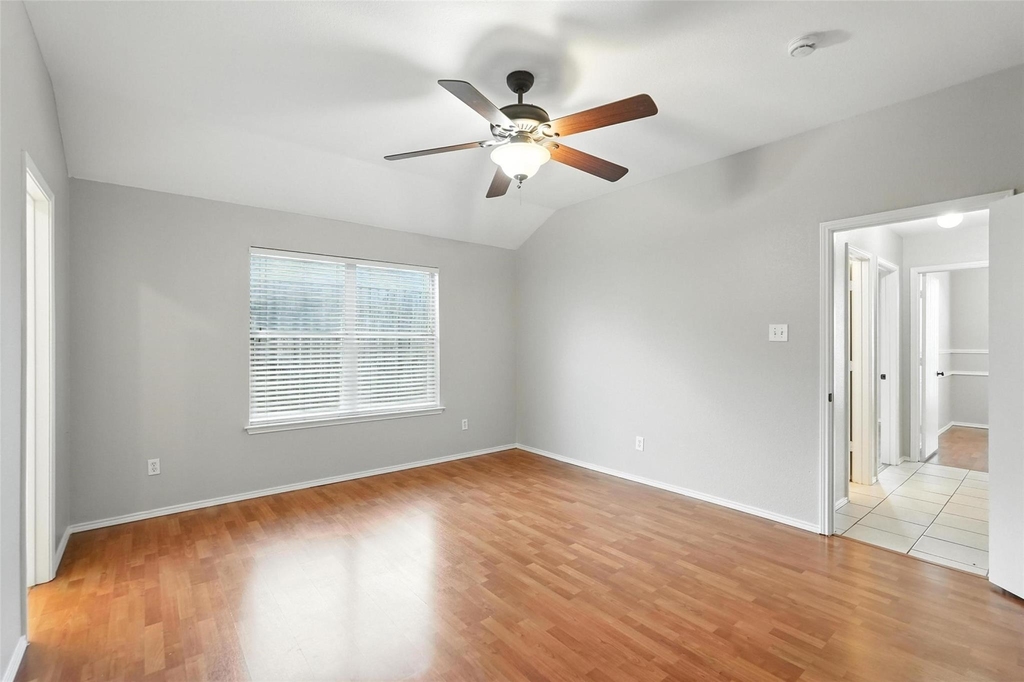 1516 Marti Drive - Photo 13