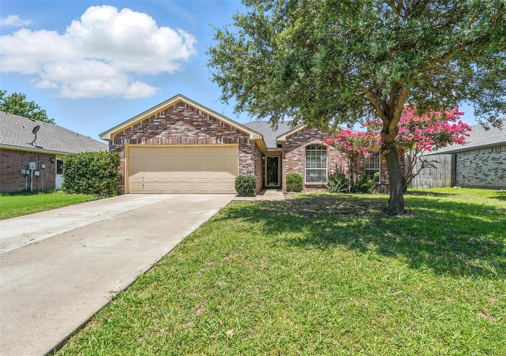 1516 Marti Drive - Photo 0
