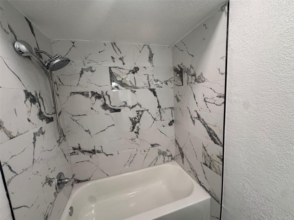 3648 Country Club Drive W - Photo 4
