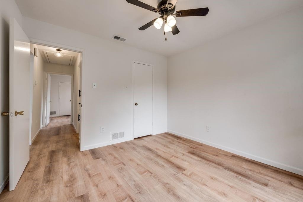 8880 Woodstream Drive - Photo 10