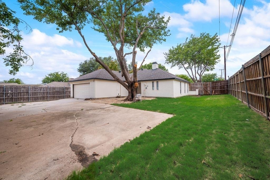 8880 Woodstream Drive - Photo 19