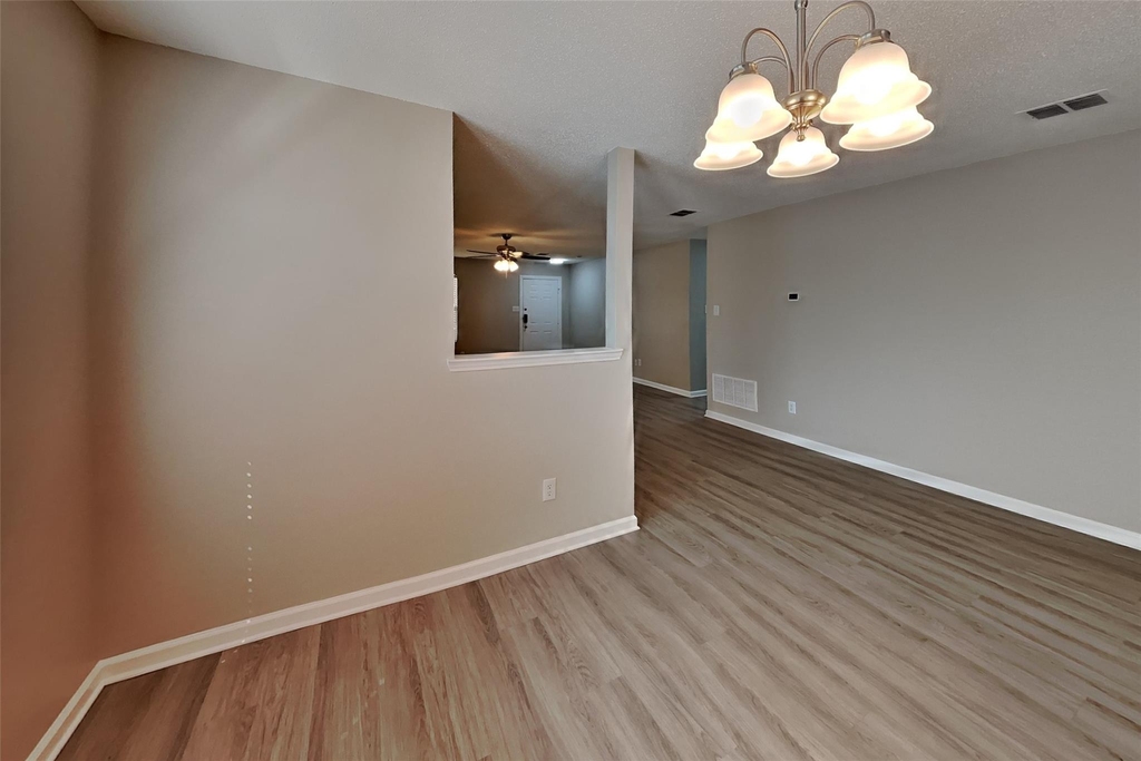 2717 Lazy Oak Drive - Photo 7