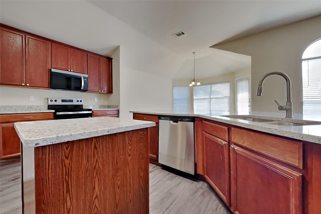 4408 Fox Meadows Lane - Photo 4