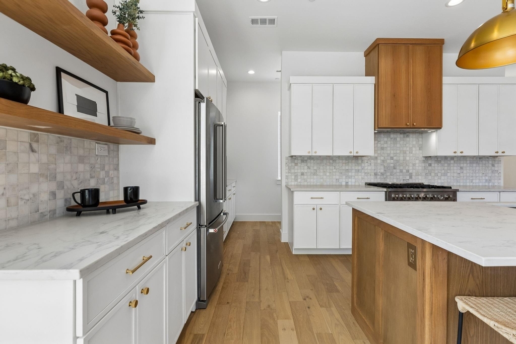 4303 Cedar Springs Road - Photo 5