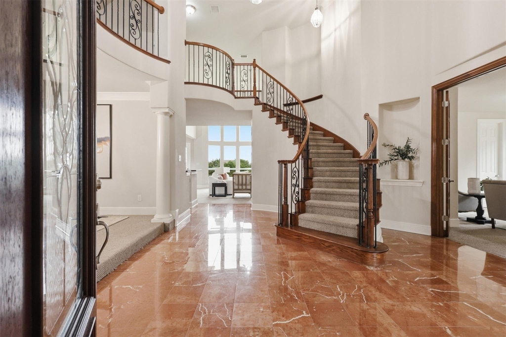 2841 Meadow Ridge Drive - Photo 4