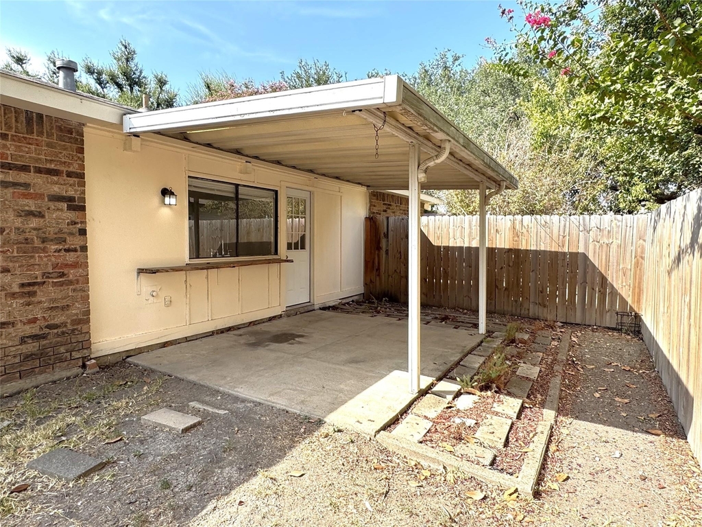 2525 Norway Drive - Photo 12