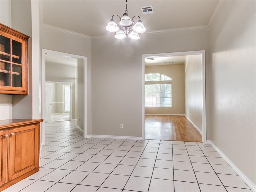 15524 Swallowtail Road - Photo 8