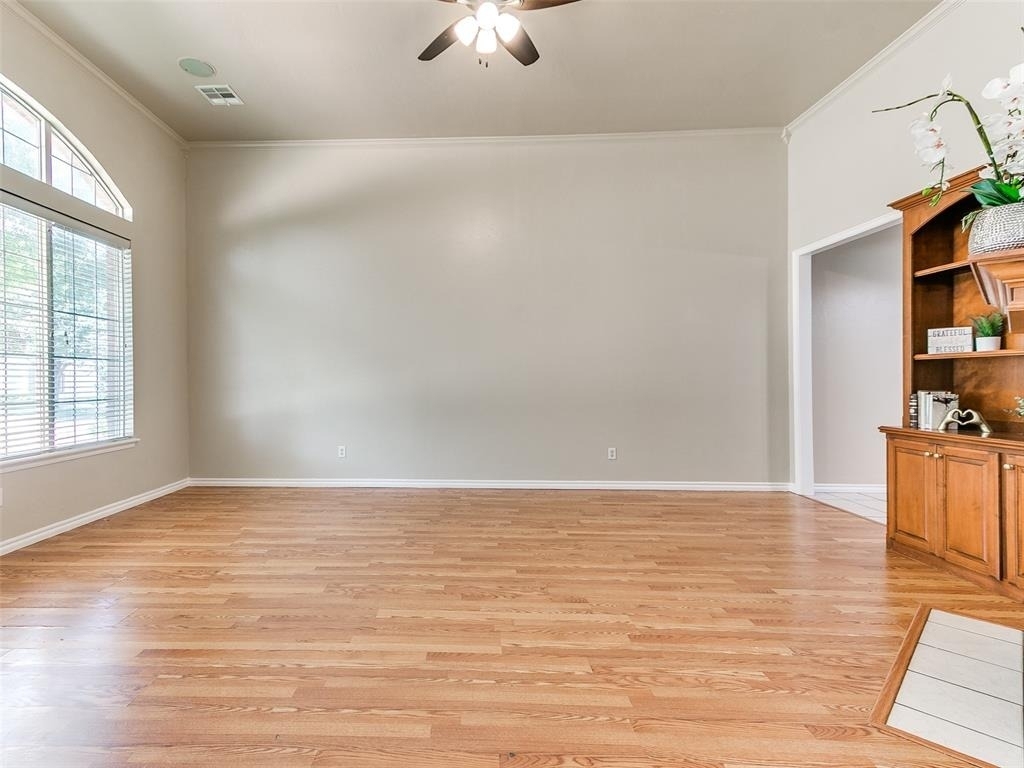 15524 Swallowtail Road - Photo 4