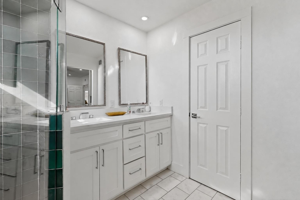 5911 E Grand Avenue - Photo 22