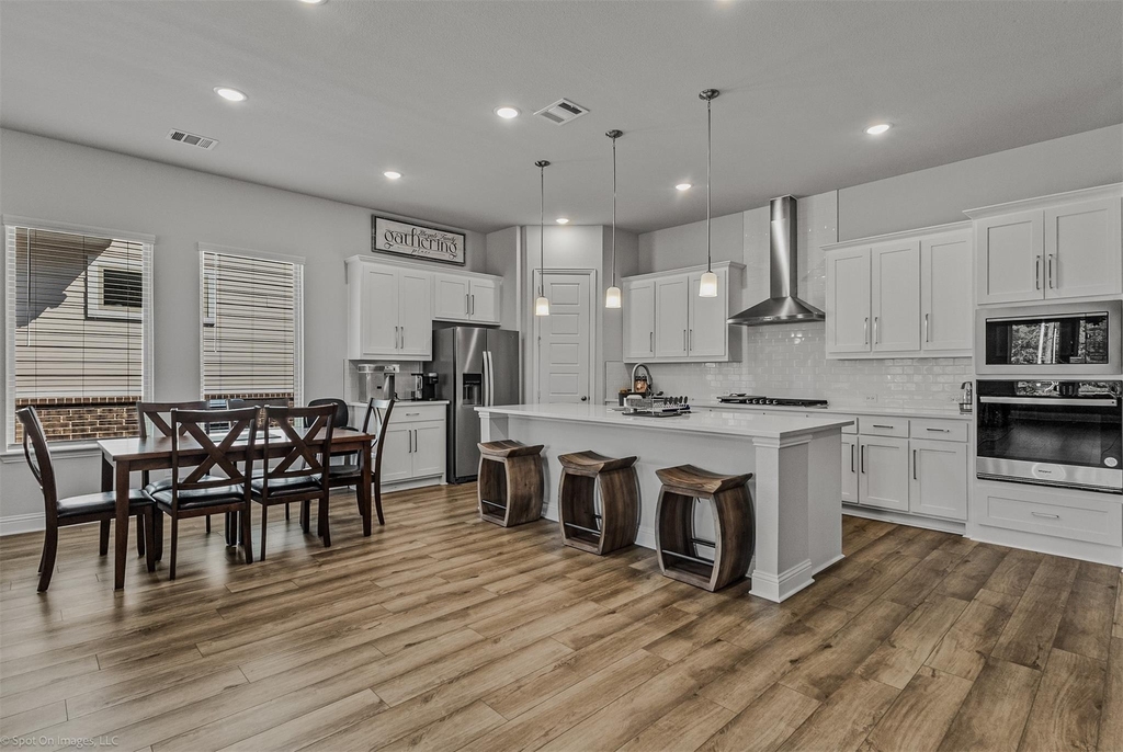 2209 Sunset Boulevard - Photo 11