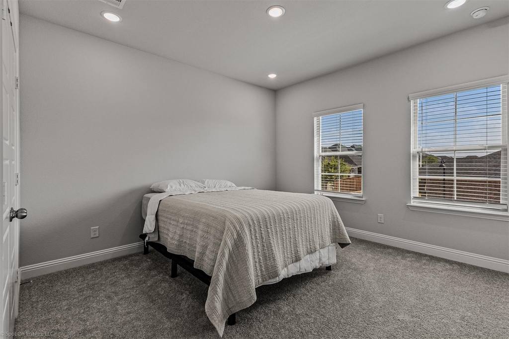 2209 Sunset Boulevard - Photo 25