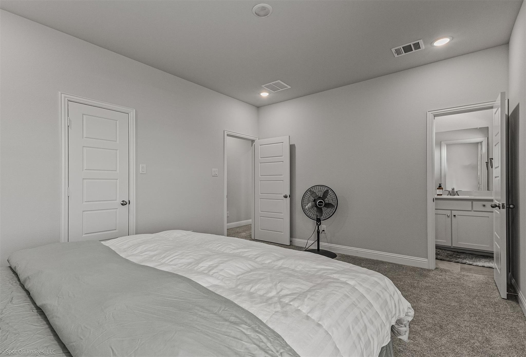 2209 Sunset Boulevard - Photo 31