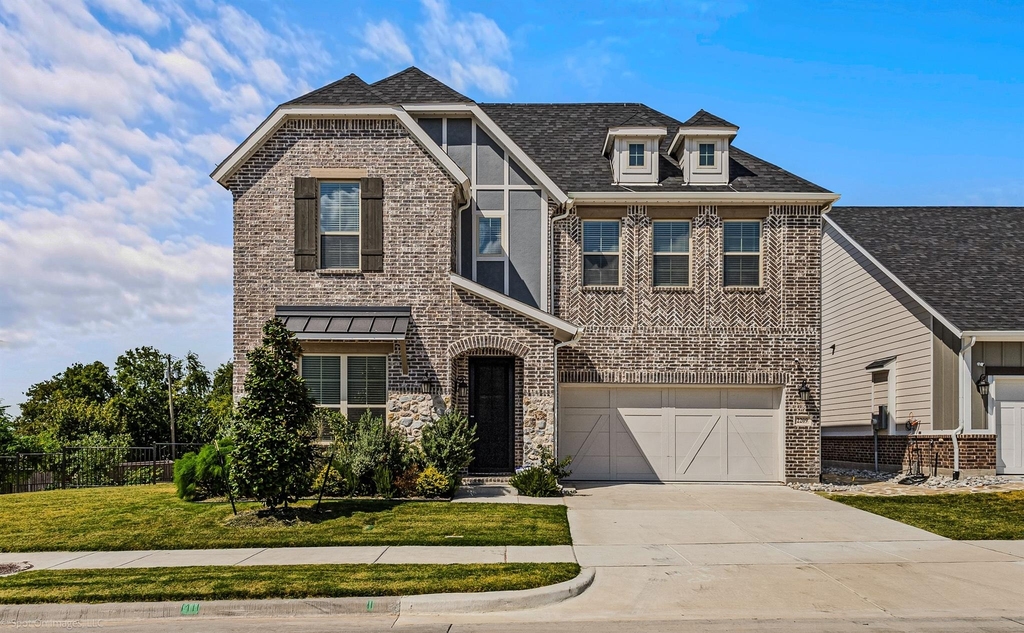 2209 Sunset Boulevard - Photo 2