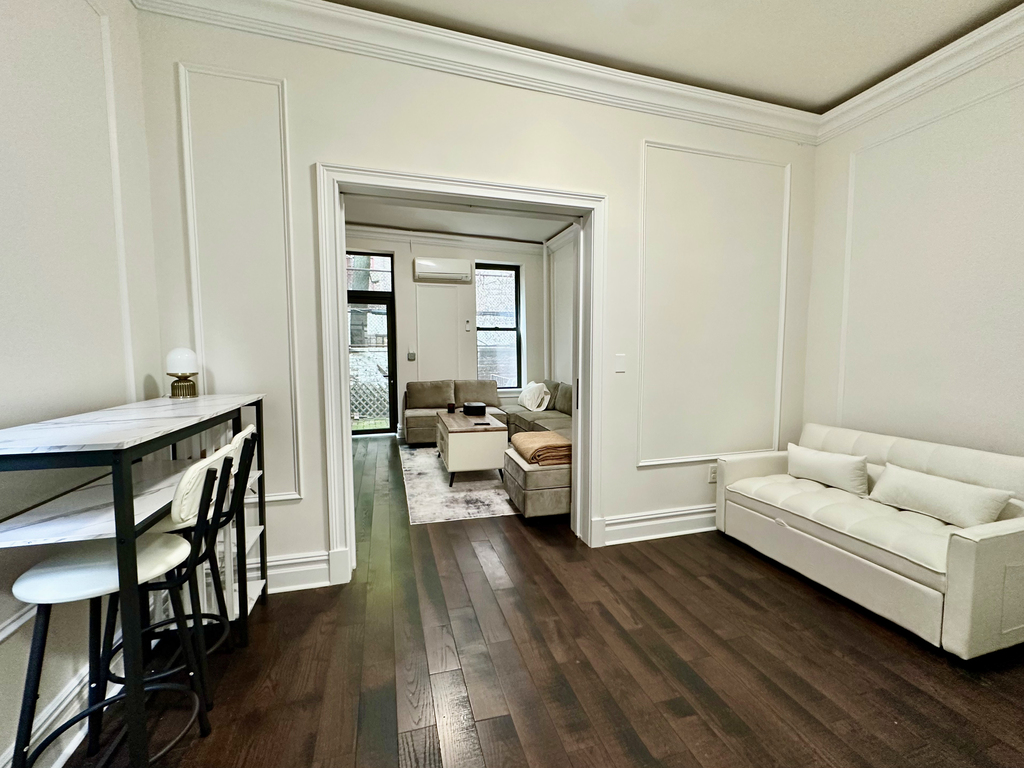 226 West 4th Street - Photo 13