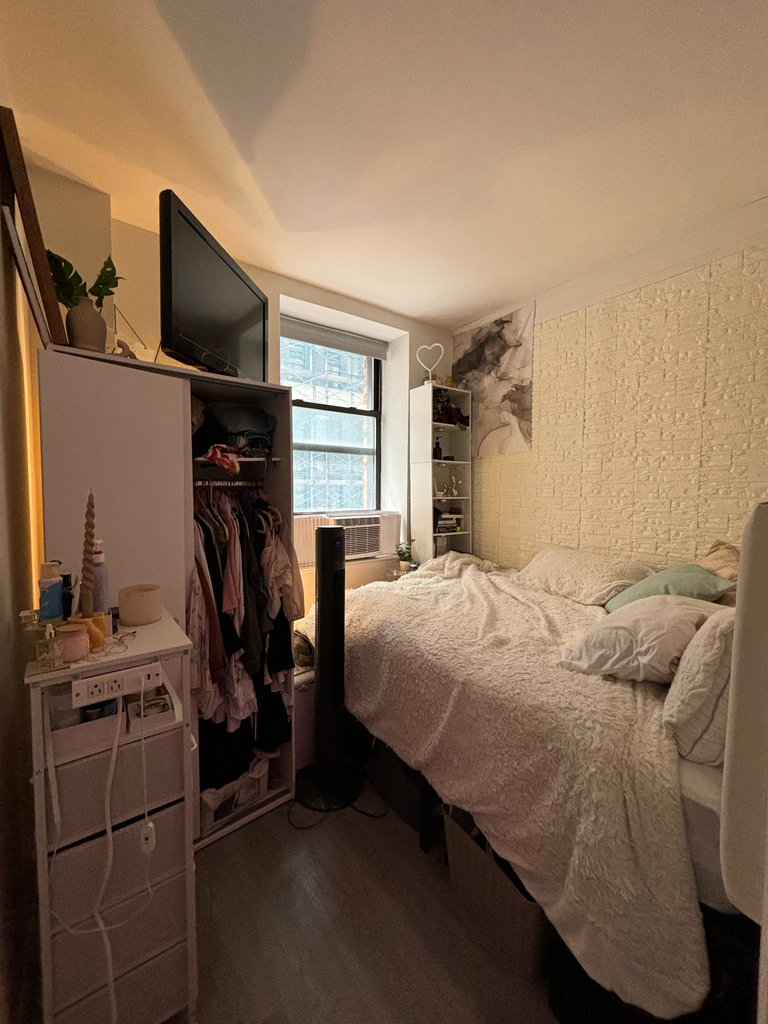 50 West 34th Street - Photo 0