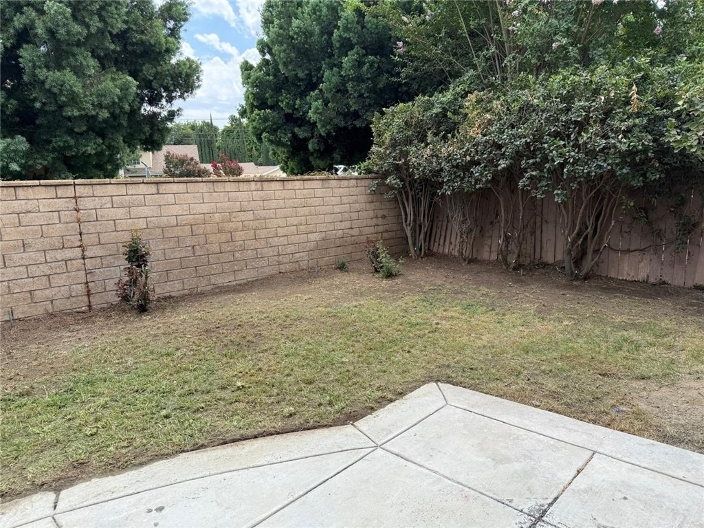 1742 Edmon - Photo 19