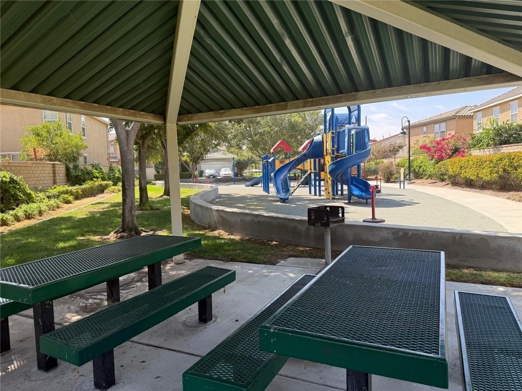 1742 Edmon - Photo 31