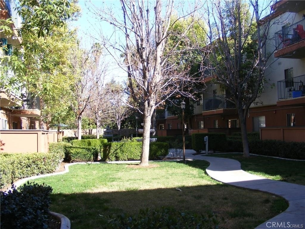 400 N Acacia - Photo 8