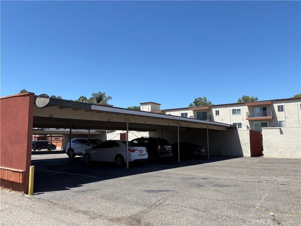 400 N Acacia - Photo 26