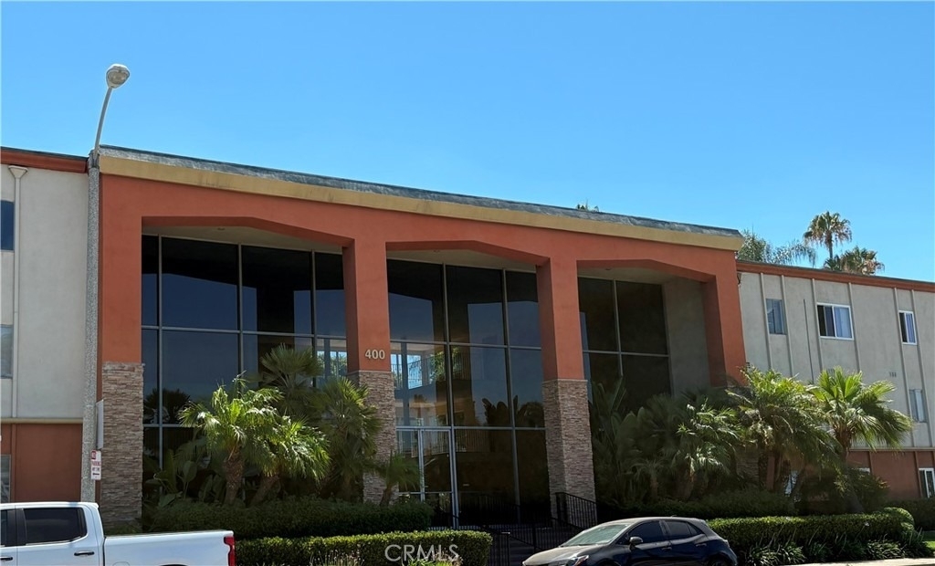 400 N Acacia - Photo 1