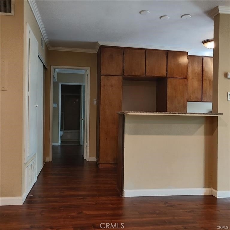 400 N Acacia - Photo 13
