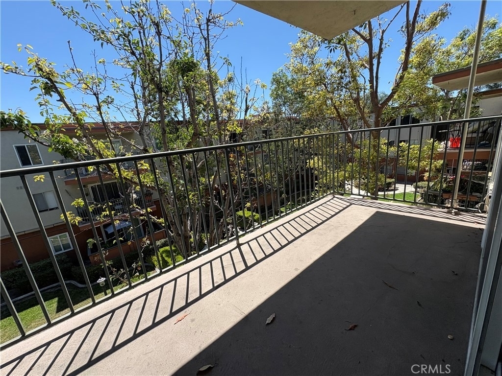 400 N Acacia - Photo 22