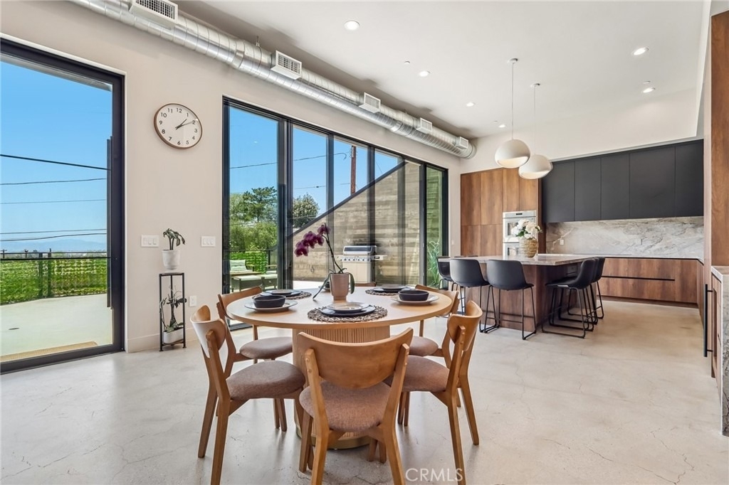 8504 Outland View Drive - Photo 10