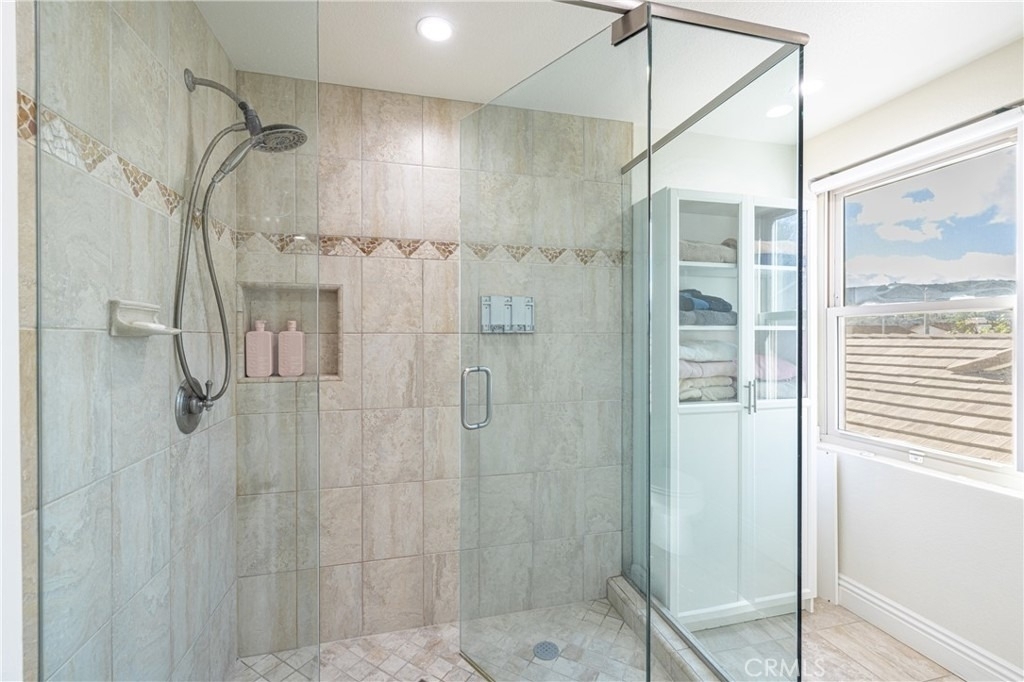 29015 Garden Oaks Court - Photo 12