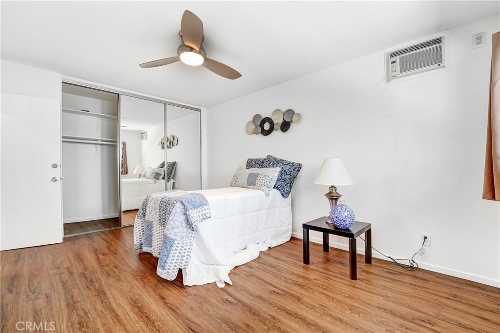 5232 Corteen Place - Photo 9
