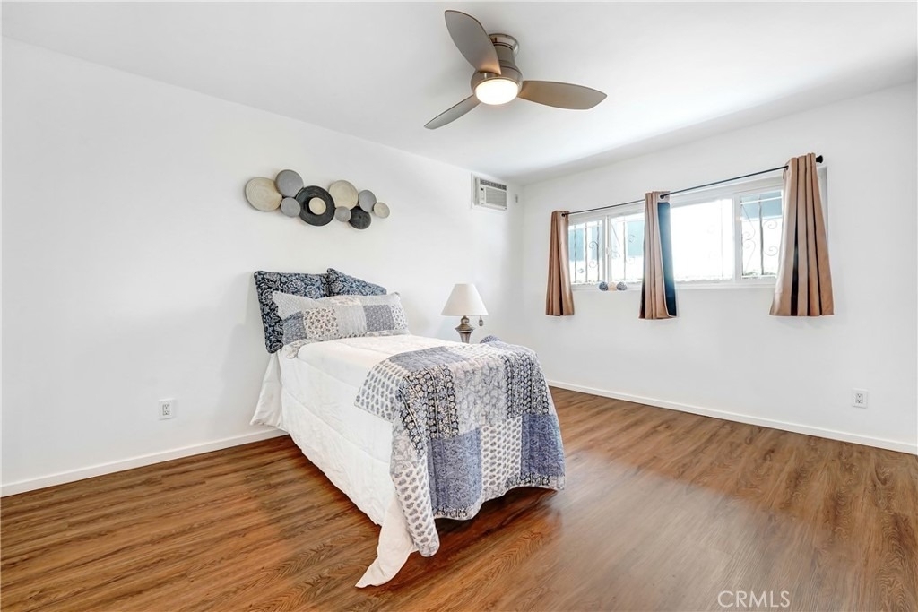 5232 Corteen Place - Photo 8