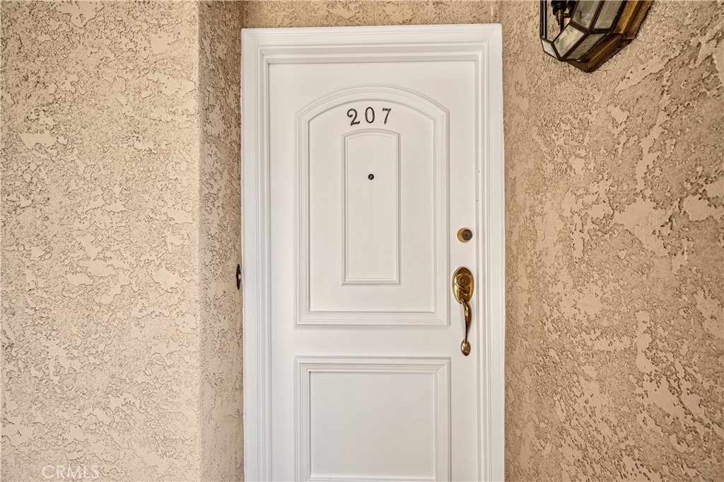 10668 Eastborne Avenue - Photo 34