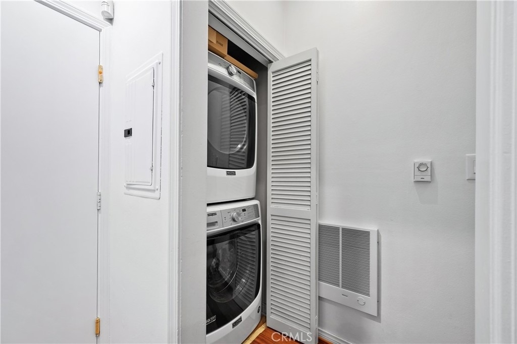 10668 Eastborne Avenue - Photo 11